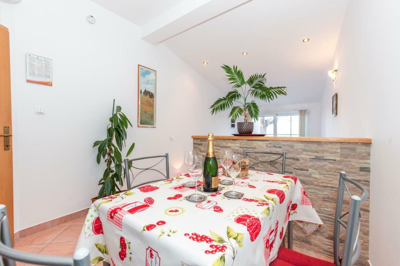 Apartment Jasna With Breathtaking Sea View, Terrace And Free Parking Hreljin Exterior photo